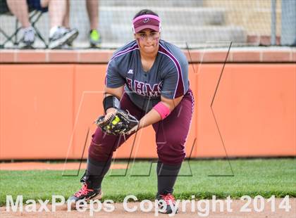 Thumbnail 3 in Wylie vs Hallsville (UIL 4A Regional Quarterfinal Playoff) photogallery.