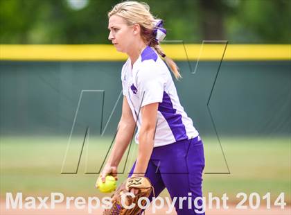 Thumbnail 1 in Wylie vs Hallsville (UIL 4A Regional Quarterfinal Playoff) photogallery.