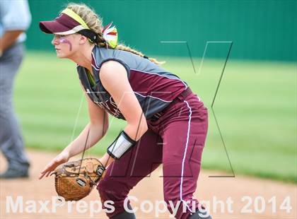 Thumbnail 1 in Wylie vs Hallsville (UIL 4A Regional Quarterfinal Playoff) photogallery.