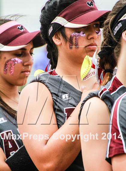 Thumbnail 3 in Wylie vs Hallsville (UIL 4A Regional Quarterfinal Playoff) photogallery.