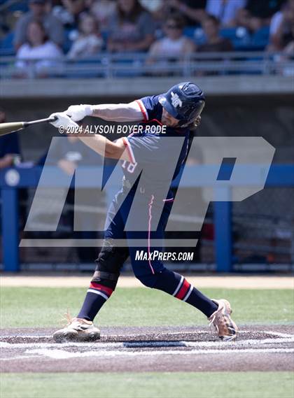 Thumbnail 1 in South Central vs. East Rowan (NCHSAA 3A Championships) photogallery.