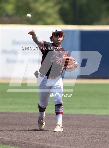 Thumbnail 2 in South Central vs. East Rowan (NCHSAA 3A Championships) photogallery.