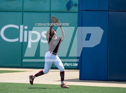 Thumbnail 2 in South Central vs. East Rowan (NCHSAA 3A Championships) photogallery.