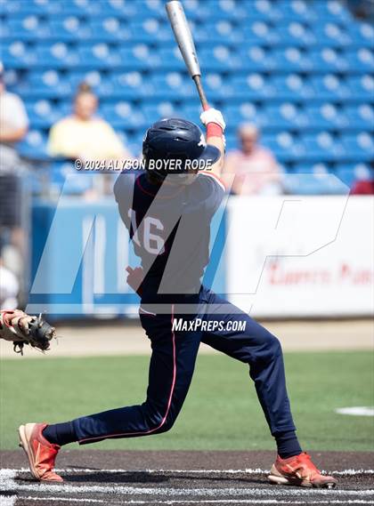 Thumbnail 2 in South Central vs. East Rowan (NCHSAA 3A Championships) photogallery.