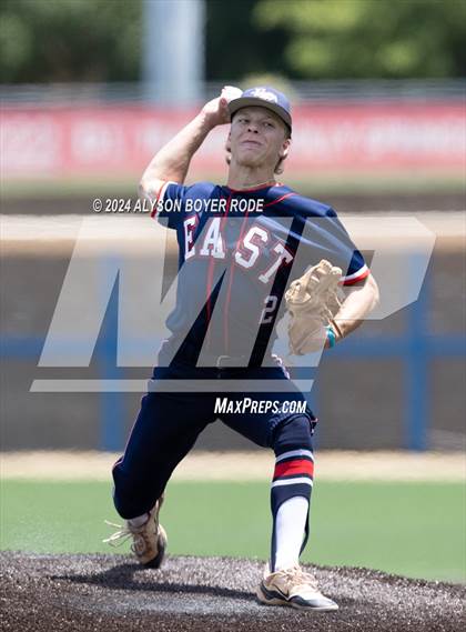 Thumbnail 1 in South Central vs. East Rowan (NCHSAA 3A Championships) photogallery.