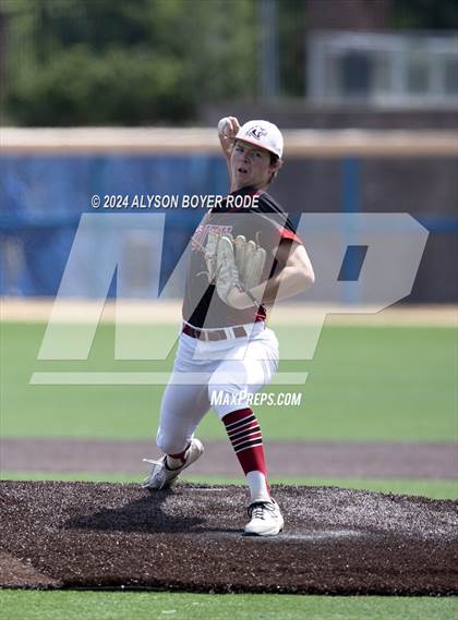 Thumbnail 3 in South Central vs. East Rowan (NCHSAA 3A Championships) photogallery.