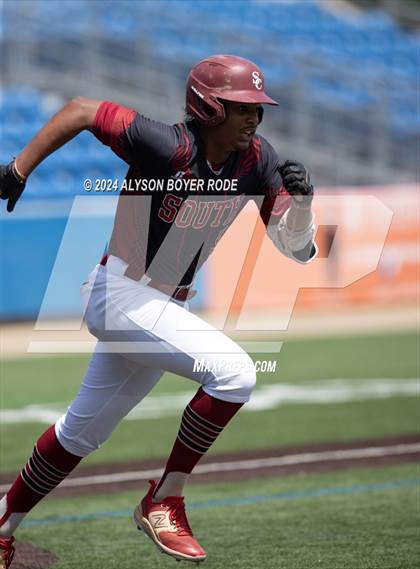 Thumbnail 1 in South Central vs. East Rowan (NCHSAA 3A Championships) photogallery.