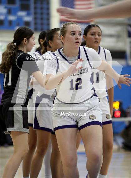 Thumbnail 3 in Mountain View vs Queen Creek (Inferno Invitational) photogallery.
