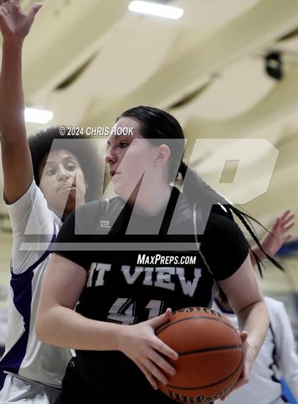 Thumbnail 3 in Mountain View vs Queen Creek (Inferno Invitational) photogallery.