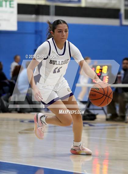 Thumbnail 2 in Mountain View vs Queen Creek (Inferno Invitational) photogallery.