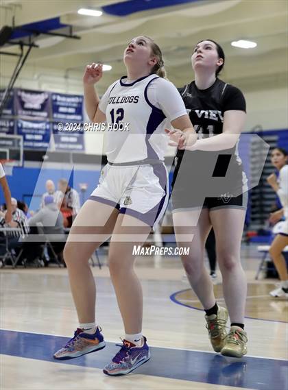 Thumbnail 1 in Mountain View vs Queen Creek (Inferno Invitational) photogallery.
