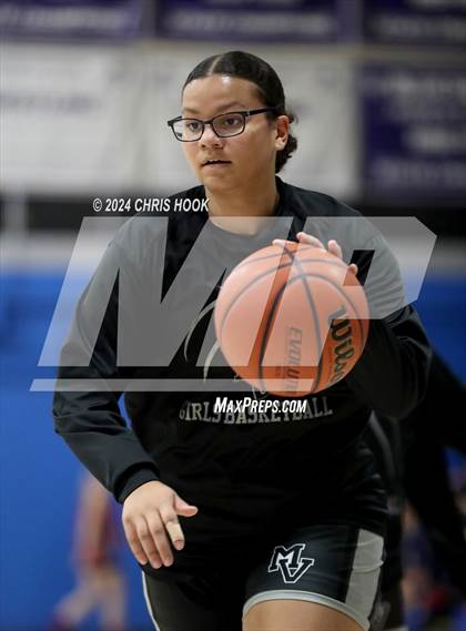 Thumbnail 2 in Mountain View vs Queen Creek (Inferno Invitational) photogallery.
