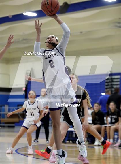 Thumbnail 1 in Mountain View vs Queen Creek (Inferno Invitational) photogallery.