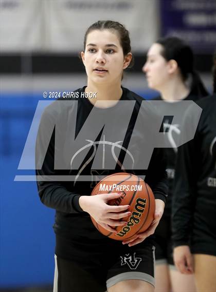 Thumbnail 1 in Mountain View vs Queen Creek (Inferno Invitational) photogallery.