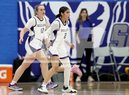 Thumbnail 2 in Mountain View vs Queen Creek (Inferno Invitational) photogallery.