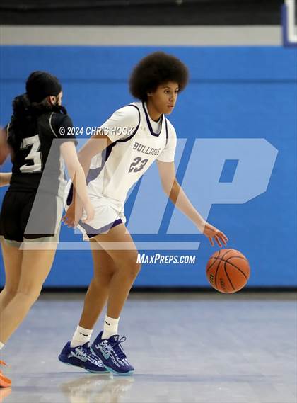 Thumbnail 2 in Mountain View vs Queen Creek (Inferno Invitational) photogallery.