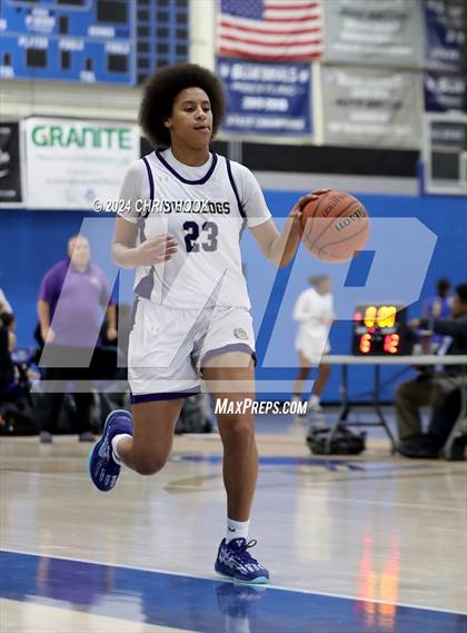 Thumbnail 3 in Mountain View vs Queen Creek (Inferno Invitational) photogallery.