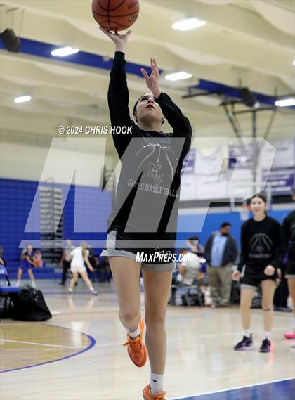 Thumbnail 3 in Mountain View vs Queen Creek (Inferno Invitational) photogallery.