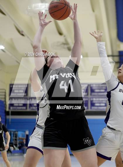 Thumbnail 2 in Mountain View vs Queen Creek (Inferno Invitational) photogallery.