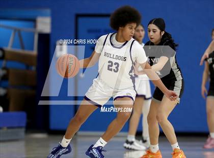 Thumbnail 1 in Mountain View vs Queen Creek (Inferno Invitational) photogallery.
