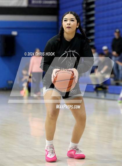 Thumbnail 3 in Mountain View vs Queen Creek (Inferno Invitational) photogallery.