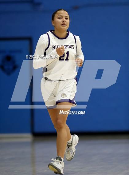 Thumbnail 1 in Mountain View vs Queen Creek (Inferno Invitational) photogallery.
