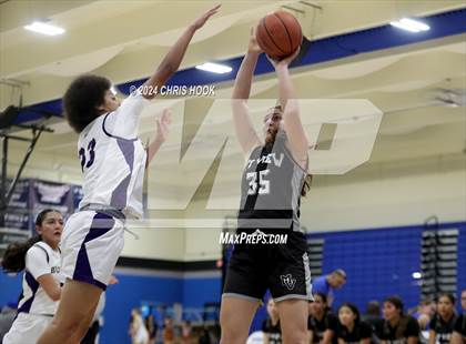 Thumbnail 2 in Mountain View vs Queen Creek (Inferno Invitational) photogallery.