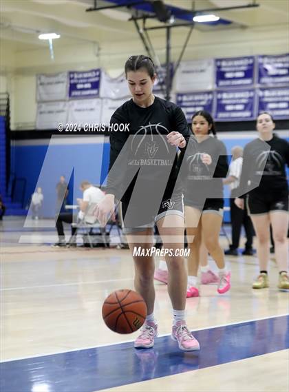 Thumbnail 1 in Mountain View vs Queen Creek (Inferno Invitational) photogallery.