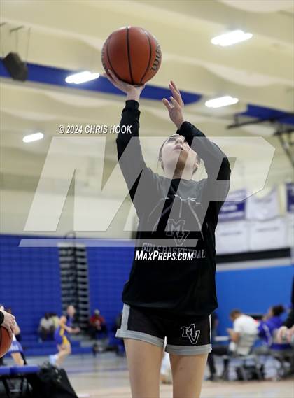 Thumbnail 1 in Mountain View vs Queen Creek (Inferno Invitational) photogallery.