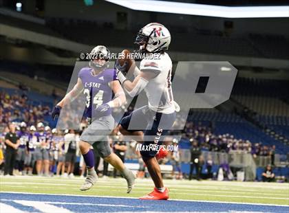 Thumbnail 2 in College Station vs. Corpus Christi Veterans Memorial (UIL 5A Division I Semifinal) photogallery.
