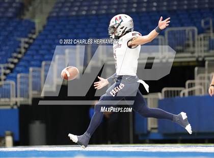 Thumbnail 3 in College Station vs. Corpus Christi Veterans Memorial (UIL 5A Division I Semifinal) photogallery.