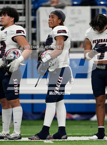 Thumbnail 3 in College Station vs. Corpus Christi Veterans Memorial (UIL 5A Division I Semifinal) photogallery.