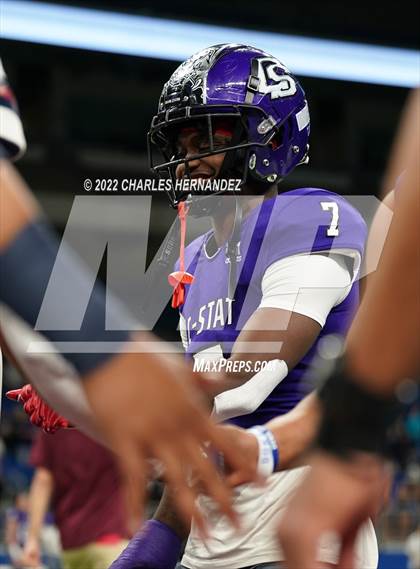 Thumbnail 1 in College Station vs. Corpus Christi Veterans Memorial (UIL 5A Division I Semifinal) photogallery.