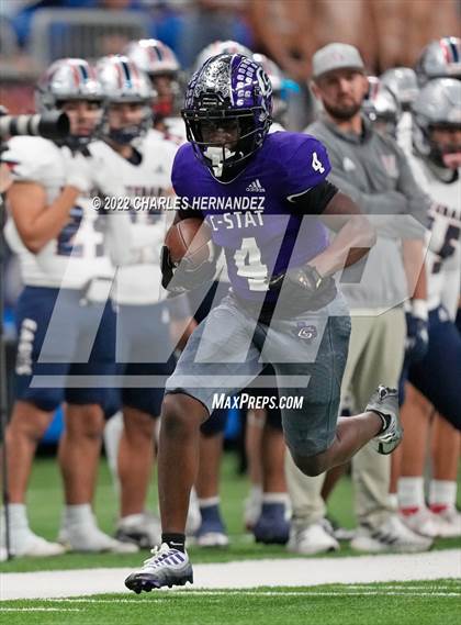 Thumbnail 1 in College Station vs. Corpus Christi Veterans Memorial (UIL 5A Division I Semifinal) photogallery.