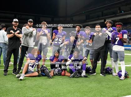 Thumbnail 3 in College Station vs. Corpus Christi Veterans Memorial (UIL 5A Division I Semifinal) photogallery.