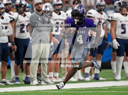Thumbnail 3 in College Station vs. Corpus Christi Veterans Memorial (UIL 5A Division I Semifinal) photogallery.