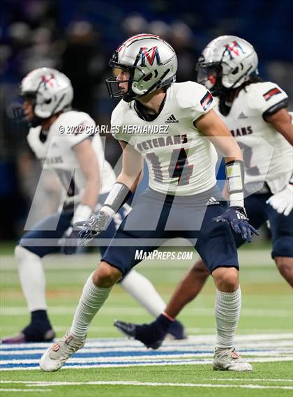 Thumbnail 2 in College Station vs. Corpus Christi Veterans Memorial (UIL 5A Division I Semifinal) photogallery.