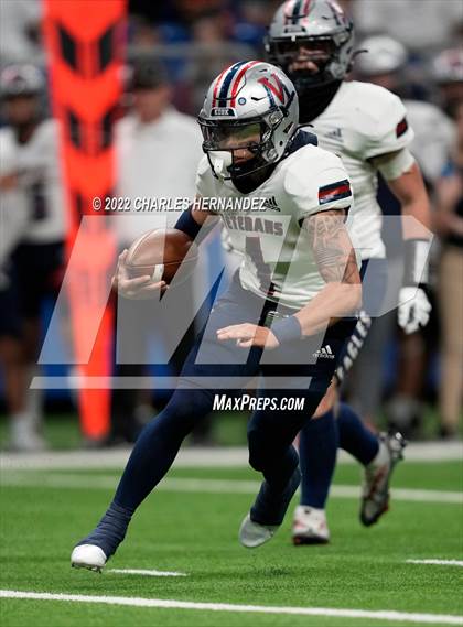 Thumbnail 2 in College Station vs. Corpus Christi Veterans Memorial (UIL 5A Division I Semifinal) photogallery.
