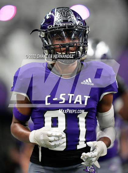 Thumbnail 2 in College Station vs. Corpus Christi Veterans Memorial (UIL 5A Division I Semifinal) photogallery.