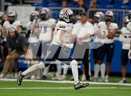 Thumbnail 3 in College Station vs. Corpus Christi Veterans Memorial (UIL 5A Division I Semifinal) photogallery.
