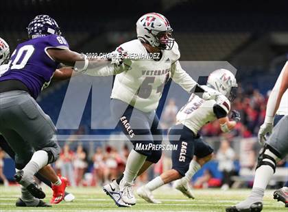 Thumbnail 2 in College Station vs. Corpus Christi Veterans Memorial (UIL 5A Division I Semifinal) photogallery.
