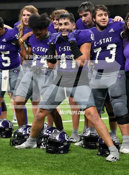Thumbnail 2 in College Station vs. Corpus Christi Veterans Memorial (UIL 5A Division I Semifinal) photogallery.