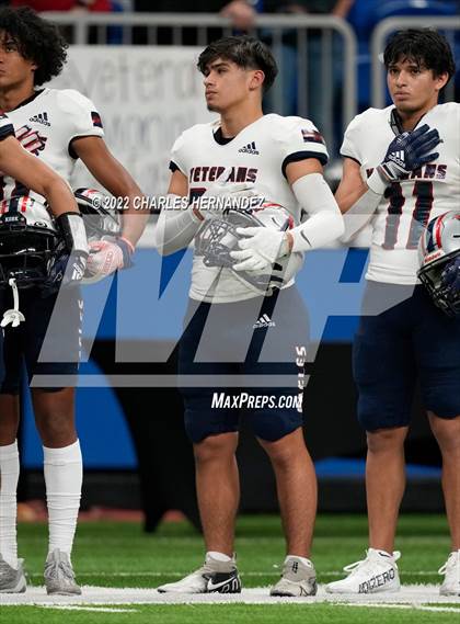 Thumbnail 3 in College Station vs. Corpus Christi Veterans Memorial (UIL 5A Division I Semifinal) photogallery.