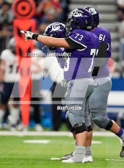 Thumbnail 2 in College Station vs. Corpus Christi Veterans Memorial (UIL 5A Division I Semifinal) photogallery.