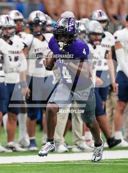 Thumbnail 2 in College Station vs. Corpus Christi Veterans Memorial (UIL 5A Division I Semifinal) photogallery.