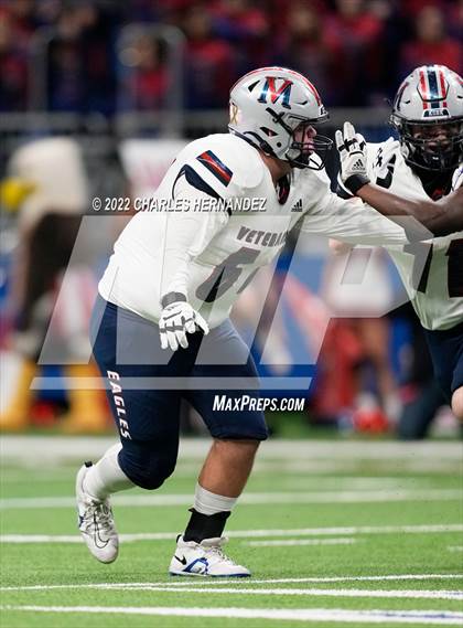Thumbnail 3 in College Station vs. Corpus Christi Veterans Memorial (UIL 5A Division I Semifinal) photogallery.