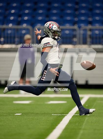 Thumbnail 2 in College Station vs. Corpus Christi Veterans Memorial (UIL 5A Division I Semifinal) photogallery.