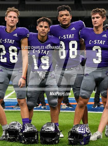 Thumbnail 3 in College Station vs. Corpus Christi Veterans Memorial (UIL 5A Division I Semifinal) photogallery.