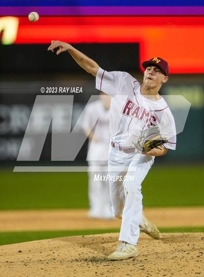 Thumbnail 3 in Rio Vista vs. Vacaville Christian photogallery.