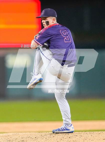 Thumbnail 2 in Rio Vista vs. Vacaville Christian photogallery.